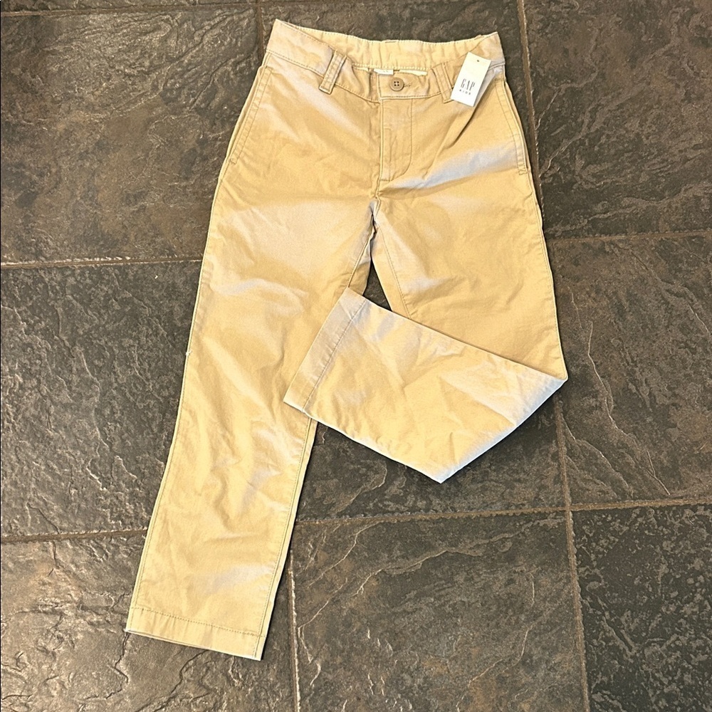 GAP boys size 7 Khaki Chinos